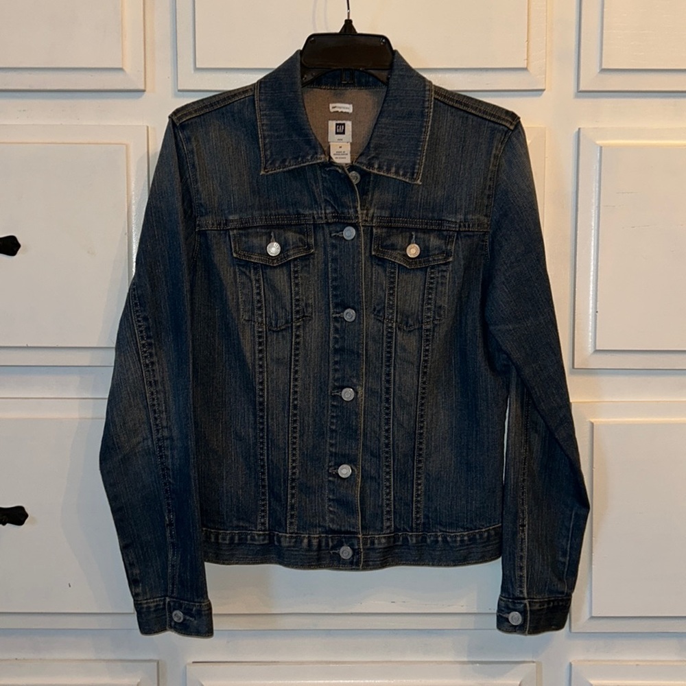 GAP Stretch Women’s Denim/Jean Jacket Sz Medium
